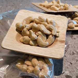 Nueces de Anacardo de Primera Calidad a Bajo Precio, W180, Procesadas Naturalmente en Camboya para Exportación, Apto para Snacks e Ingredientes - Product Image 4