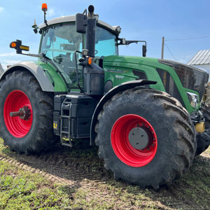 รถแทรกเตอร์การเกษตร Fendt อันทรงพลัง - Product Image 1