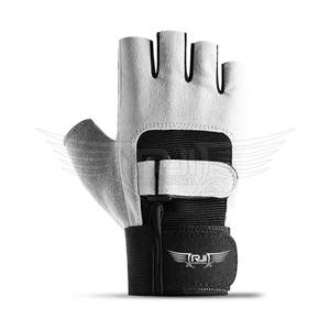 Guantes de Gimnasio Unisex Personalizados de Medio Dedo, Cuero Ligero y Duradero de Alta Calidad con Color Sólido y su Propio Logotipo - Product Image 3
