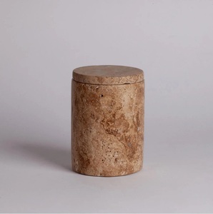 Pot en pierre de travertin artisanal avec couvercle intégré offrant une texture naturelle, un design durable et un charme de décoration intérieure minimaliste moderne - Product Image 2