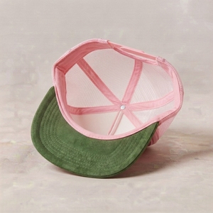 Gorra Trucker Bicolor Rosa con Visera de Gamuza Verde, 5 Paneles, Letra Bordada, Malla, Unisex, Casual, para Mujer, Verano, Golf, Ajustable - Product Image 5