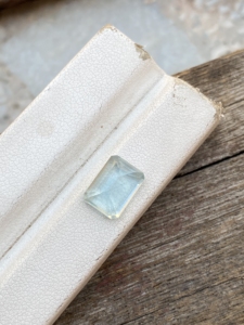 ลูกปัดเพชรสีขาวอมฟ้าธรรมชาติ3.25กะรัตเครื่องประดับสร้อยคอโอปอลเจียระไนพลอยสีมรกตแปดเหลี่ยมที่น่าตื่นตาตื่นใจ - Product Image 5