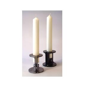 Bougeoir en fer forgé de style antique avec des bras élégamment sculptés et de beaux motifs classiques pour une utilisation décorative - Product Image 6