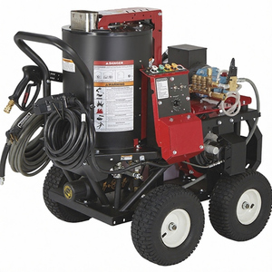 Nettoyeur haute pression électrique à vapeur humide et à eau chaude - 2750 PSI, 2,5 GPM et 230 Volts - Product Image 1