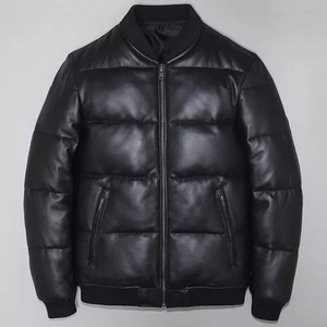 Chaqueta acolchada negra para hombre, chaqueta acolchada con capucha de piel de cordero auténtica - Product Image 3