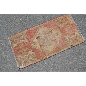 Vintage Turkish Rug 1.4 X 2.7ft <b>Red</b> Beige Wool Kilim Large Area Abstract Pattern Rectangle Hallway Design 10mm <b>Latex</b> for Rooms - Product Image 2