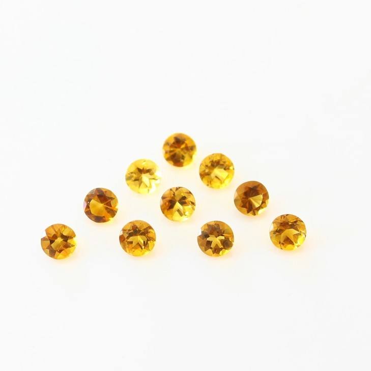 สีเหลือง