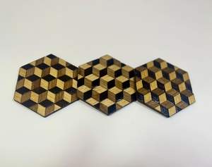 Ensemble de sous-verres en marbre de luxe avec garniture dorée Tapis de boisson classiques en pierre ronde pour intérieurs élégants - Product Image 2