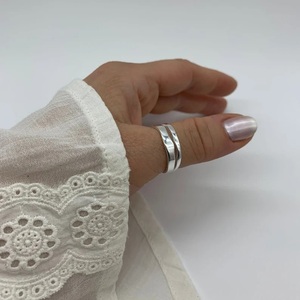 Anillo de plata de doble capa para el pulgar, joyería de moda ajustable gruesa apilable para el día y cumpleaños de su madre cristiana - Product Image 3