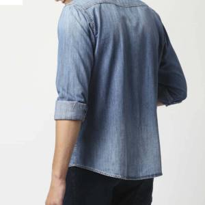 Chemise en jean à manches longues pour homme, collection Printemps-Été 2026, personnalisable OEM, style décontracté - Product Image 3