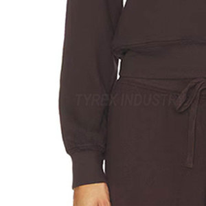 ชุดวอร์มแฟชั่นสำหรับผู้หญิง เสื้อและกางเกงขาบานเข้าชุด เหมาะสำหรับใส่ลำลองและกิจกรรมประจำวัน - Product Image 3