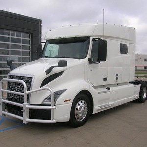 Camiones Usados SLEEPER TRUCKS 2021-2023 Volvo VNL64T740 Classic Luxury, Casa Rodante Móvil de Lujo - Product Image 4