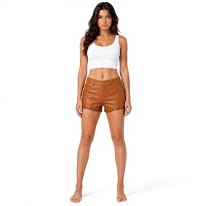 Shorts en cuir PU marron taille haute pour femme, cinq poches, fermeture boutonnée, décontracté, couleur unie, coupe droite, tissu tissé - Product Image 1