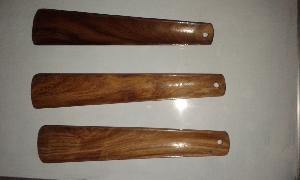 Meilleure vente Chausse-pied en bois Long Handleshoes Helper Nouveau Design Meilleure qualité Produit fait à la main Chaussure en bois avec suspension en cuir - Product Image 5