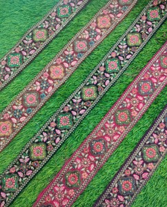 Hecho a medida en tela de red en bordado floral en color blanco en diseños étnicos para diversos fines en diferentes tamaños - Product Image 2