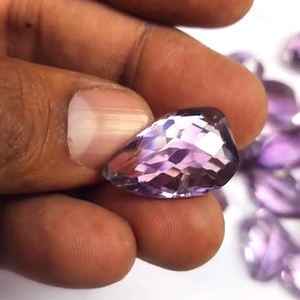 พลอยแอมเมทิสต์ธรรมชาติ 22 เม็ด ขนาด 17 มม. ถึง 30 มม. รูปทรงลูกแพร์เหลี่ยมแฟนซี น้ำหนัก 402 กะรัต Iroc Sales คุณภาพสูง แบบหลวม ราคา 49 ดอลลาร์สหรัฐ - Product Image 2