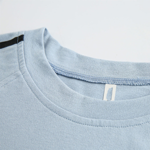 T-shirt pour homme, style streetwear hip-hop, couleur unie, vente chaude, bonne qualité, service OEM/ODM pour vêtements décontractés. - Product Image 3