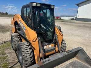 ขายส่งรถตักล้อยาง SR240B ปี 2022 รับน้ำหนักได้ 15 ตัน เครื่องยนต์ 37 กิโลวัตต์ ห้องโดยสารดีลักซ์ ระบบควบคุมการขับขี่ ระบบเกียร์สองสปีด - Product Image 4