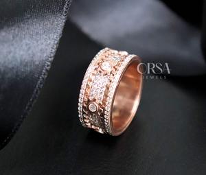 Anillo mecánico de diamante personalizado de suministro directo de fábrica para regalos u ocasiones especiales disponibles para suministro mundial - Product Image 3