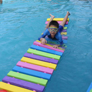 Planches de flottaison d'entraînement colorées flottantes pour piscine, ponts d'apprentissage, jouets de parc aquatique, kickboard, bouée de traction - Product Image 5