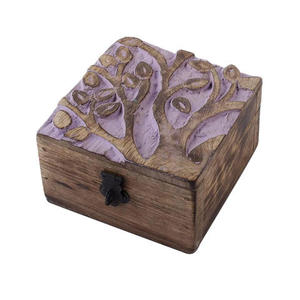 Caja de almacenamiento de madera tallada a mano elegante y moderna, Mini contenedor de joyería de forma cuadrada, caja de joyería de madera para uso de regalo - Product Image 1