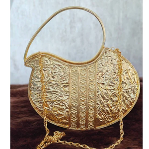 Embrague metálico negro y dorado adornado con tachuelas circulares concéntricas en Adornos de jardín disponibles al por mayor - Product Image 4