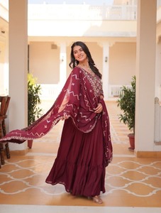 ชุดแฟนซี georgette bandhani พิมพ์ลายด้วย dupatta สีเหลือง - Product Image 4