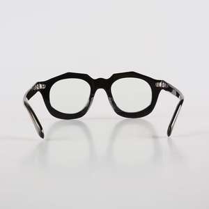 Monturas de Gafas de Lujo Hechas a Mano con Cuerno de Búfalo Natural, Duraderas, Diseño Tallado de Imitación Antigua, Cómodas, Artísticas y Coleccionables - Product Image 3