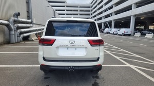 Toyota Land Cruiser VX 4X4 2025, 3,3L bi-turbo, boîte automatique 10 vitesses, 302 ch - Product Image 4