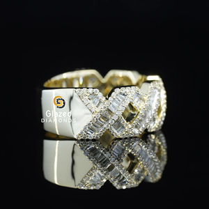 Bague Hip Hop personnalisée entièrement cloutée de diamants ronds en moissanite taille brillant et baguette en argent sterling 925 - Product Image 3