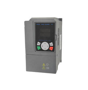 อินเวอร์เตอร์ปั๊มน้ำพลังงานแสงอาทิตย์ 2.2 กิโลวัตต์ แบบเฟสเดียว สำหรับปั๊มน้ำโซลาร์แบบผิวดิน ใช้สำหรับรดน้ำปศุสัตว์ - Product Image 1