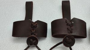 Soportes para Cuernos de Beber de Cuero de Búfalo Rectangulares Ecológicos Hechos a Medida para Reventa, Artesanía Ajustable - Product Image 3