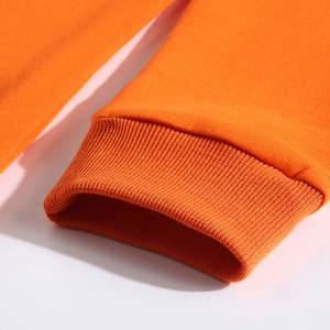 เสื้อสวมหัวแขนยาวผ้าโพลีเอสเตอร์สำหรับผู้ชายและผู้หญิงเสื้อผ้าแนวสตรีทผ้าโพลีเอสเตอร์เป็นมิตรกับสิ่งแวดล้อมพิมพ์ลายกราฟิกสำหรับฤดูหนาว - Product Image 6