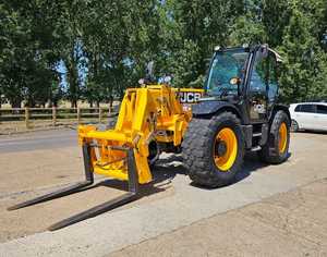 รถยกเทเลแฮนด์เลอร์แบบมีที่นั่งคนขับ ใช้เครื่องยนต์ดีเซล JCB 541-70 มือสอง สำหรับขาย - Product Image 4