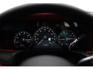 Auto Sedán Negro de Lujo Compacto Usado de Buena Calidad, Modelo 2024, 2023, 12 Cilindros, Tracción en las Cuatro Ruedas, Gasolina - Product Image 5