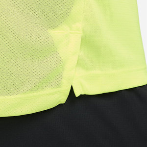 เสื้อยืดแขนสั้นกีฬาผ้าสแปนเด็กซ์เข้ารูปสำหรับใส่วิ่งเสื้อออกกำลังกายสำหรับผู้ชายเสื้อผ้าฟิตเนสในฤดูร้อน - Product Image 3