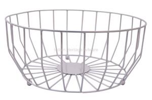 Panier à fruits multifonction en fil de fer noir doré artisanal, vaisselle/ustensiles de cuisine en métal, rangement pour collations, chocolats, bonbons - Product Image 2