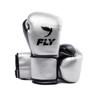 Nouveaux gants de boxe en cuir véritable argentés et noirs, modèle Fly Strap, gants de compétition professionnels, gants d'entraînement de Muay Thai - Product Image 1