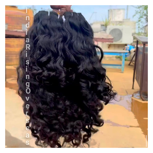 Cheveux humains indiens de style bouclés naturels vierges non traités machine double trame cuticules alignées sans enchevêtrement extensions de cheveux crus - Product Image 2