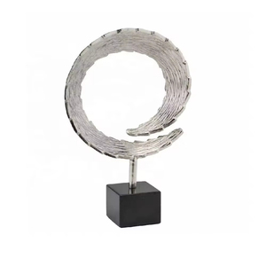 Sculpture en aluminium de bonne qualité pour la décoration de salle de dessin Sculpture antique unique écologique Designer couleur or - Product Image 2