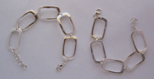 Brazalete Chapado en Oro de 18K en Oro Blanco y Rosa con Diseño Floral, Diamantes y Perlas, Estilo Religioso, Brazaletes de Plata - Product Image 1