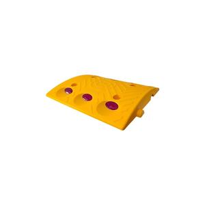 Dissuasoir de vitesse ovale pour la sécurité routière, durable, 33 x 30 x 4 cm, en caoutchouc et plastique, fabriqué en Turquie - Product Image 1