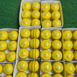 Pelota de Cricket de Cuero Duro Cosida a Mano de Alta Calidad, 90 Costuras, Color Amarillo, con Logotipo Personalizado, Mejor Precio para Pelotas de Cuero Premium - Product Image 5