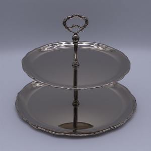 Support à gâteau en métal finition bronze martelé avec dessus décoratif et base solide parfait pour les présentations de gâteaux de mariage de qualité supérieure - Product Image 3