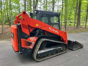 Cargadora de orugas diésel Kubota ASV SVL75-3 con orugas de goma y accesorio de barrena de alta capacidad de excavación para construcción y paisajismo - Product Image 3