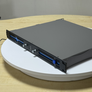 Ventas calientes Potente 800W Tipo <span class=keywords><strong>de</strong></span> amplificador <span class=keywords><strong>de</strong></span> 2 <span class=keywords><strong>canales</strong></span> <span class=keywords><strong>4</strong></span>/8ohm Conectividad XLR <span class=keywords><strong>de</strong></span> carcasa <span class=keywords><strong>de</strong></span> metal cuadrada-Ventas al por mayor directas <span class=keywords><strong>de</strong></span> fábrica - Product Image 1