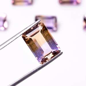 Piedra preciosa suelta de corte escalonado en forma de Octágono de ametrino natural para la fabricación de joyas, piedra de corte esmeralda de ametrino mezclado, tamaño calibrado OEM - Product Image 5