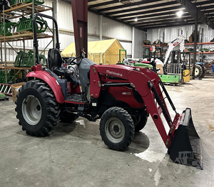 Tracteur à roues d'occasion MAHINDRA 1538 2016, moteur 55 CV, boîte de vitesses - Product Image 1