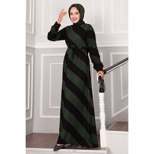 Robe modeste vert amande Vêtements confortables pour hijab - Product Image 4