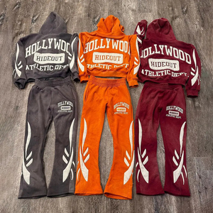 Streetwear de haute qualité pour hommes, ensemble pantalon de survêtement et sweat à capuche évasé avec logo personnalisé et broderie - Product Image 2
